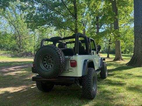 Used 2003 Jeep Wrangler SE AWD/4WD image 10