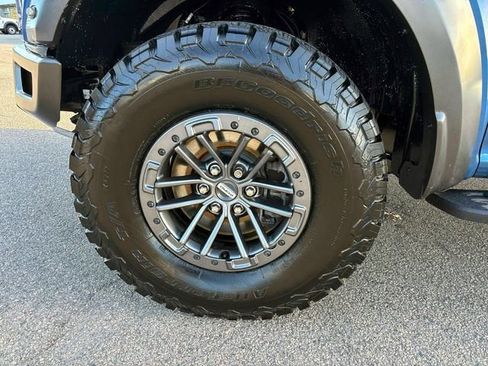 Used 2020 Ford F150 Raptor w/ Equipment Group 802A Luxury image 9