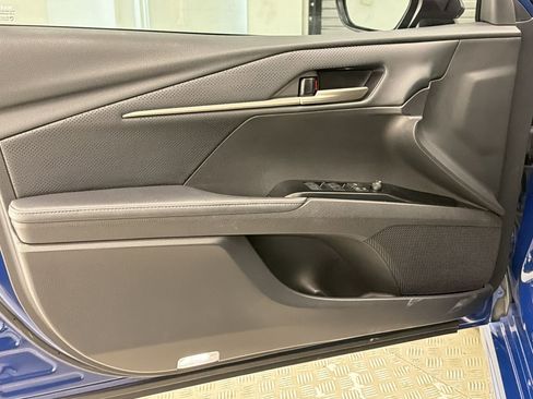 Used 2025 Toyota Camry XSE FWD image 12