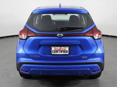 Certified 2025 Nissan Kicks Play S image 11