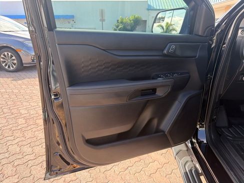 Used 2024 Ford Ranger XL image 8