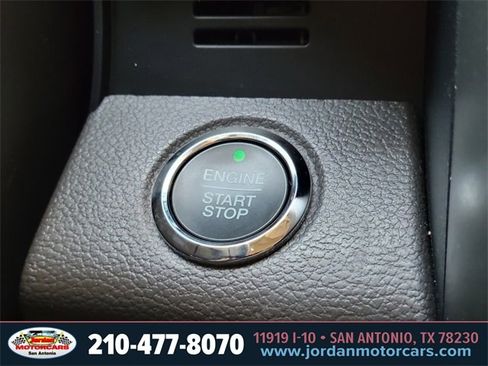 Used 2021 Ford Expedition XLT image 24