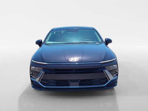 New 2025 Hyundai Sonata Limited image 8
