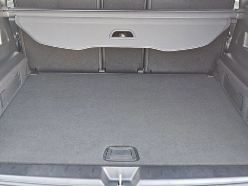 Used 2026 Mercedes-Benz GLB 250 GLB 250 image 30