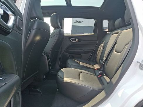 Used 2025 Jeep Compass Limited w/ Sun & Sound Group AWD/4WD image 10