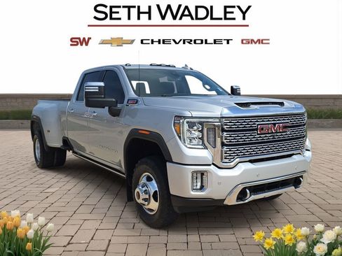 Used 2022 GMC Sierra 3500 Denali AWD/4WD image 1