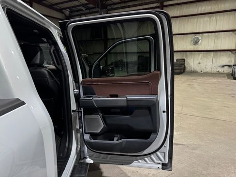 Used 2022 Ford F150 Lariat w/ Equipment Group 502A High image 20