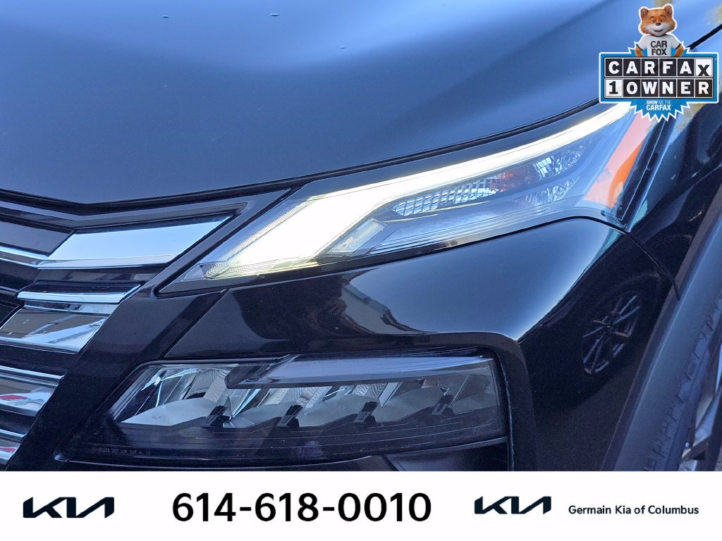 Used 2025 Nissan Rogue S AWD/4WD image 14