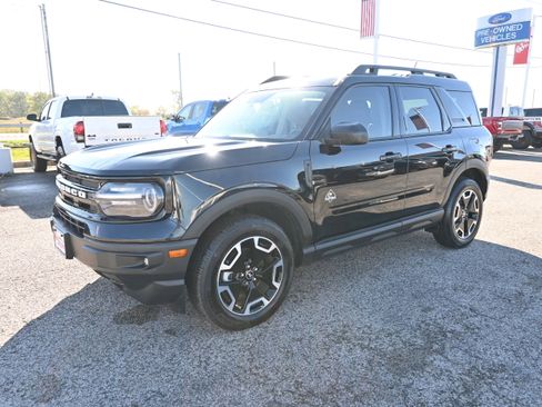 Used 2024 Ford Bronco Sport Outer Banks image 8