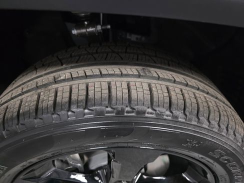 New 2026 Jeep Grand Cherokee L Limited AWD/4WD image 14