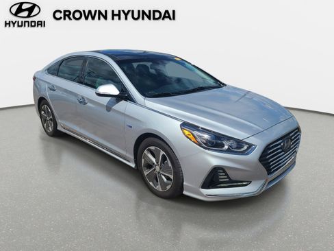 Used 2019 Hyundai Sonata Limited w/ Ultimate Package 02 FWD image 3