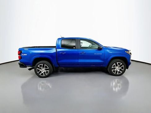 Used 2023 Chevrolet Colorado Z71 w/ Z71 Convenience Package 2 image 10