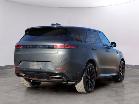 Used 2023 Land Rover Range Rover Sport SE Dynamic image 7