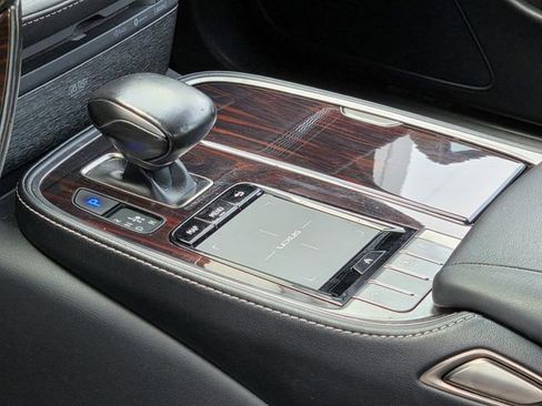 Used 2018 Lexus LS 500 w/ Interior Upgrade Package image 22