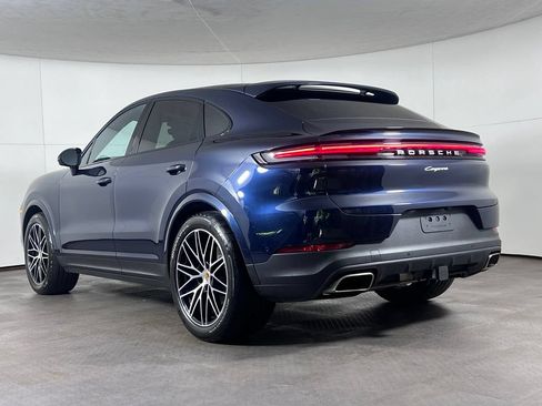 Certified 2024 Porsche Cayenne Coupe AWD/4WD image 3