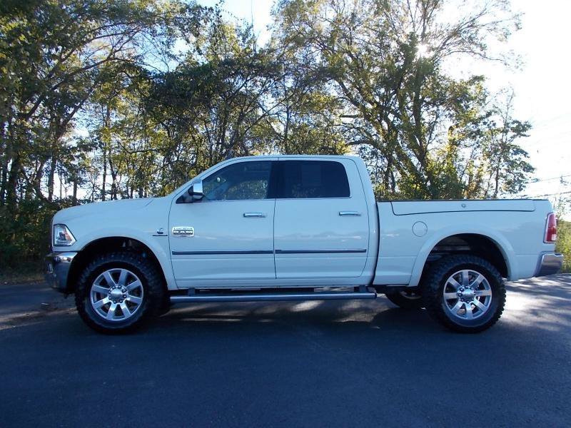 Used 2017 RAM 2500 Longhorn w/ Convenience Group AWD/4WD image 2