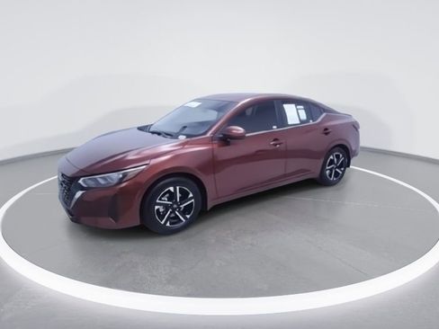 Used 2025 Nissan Sentra SV image 5