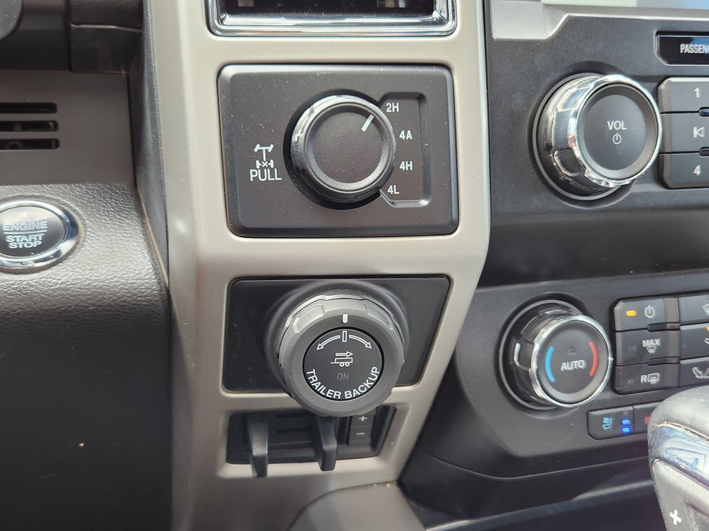 Used 2020 Ford F150 Lariat AWD/4WD image 26