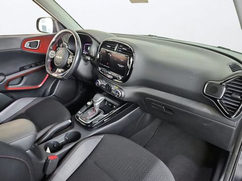Certified 2024 Kia Soul GT-Line FWD image 23