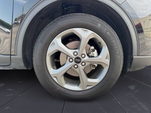 Certified 2025 Ford Escape ST-Line Select AWD/4WD image 14