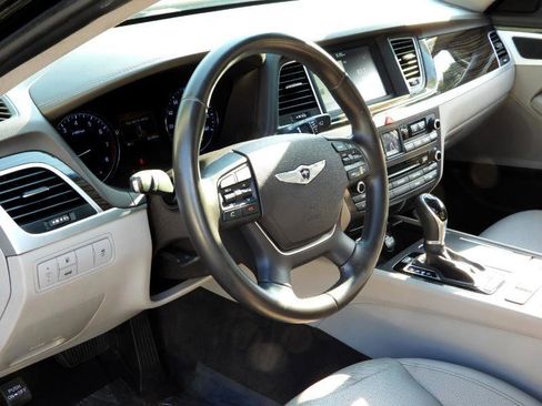 Used 2015 Hyundai Genesis 3.8 image 35