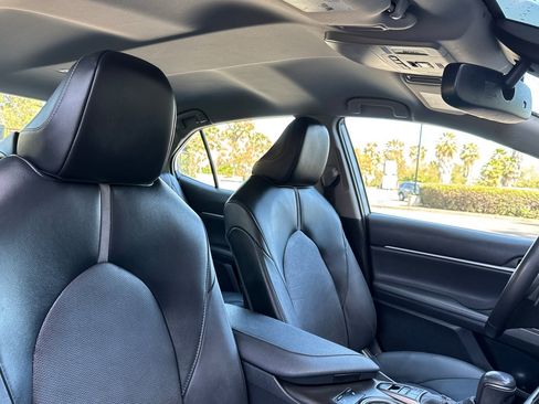 Used 2023 Toyota Camry XSE image 15