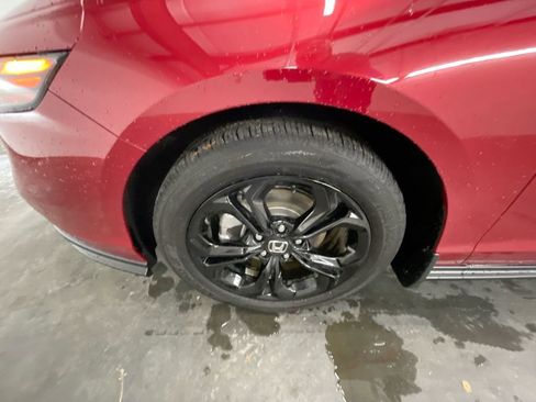 Used 2025 Honda Accord SE image 31