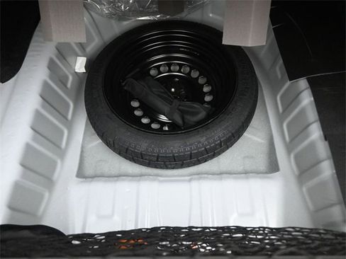 New 2025 Nissan Versa SV w/ Trunk Package image 25