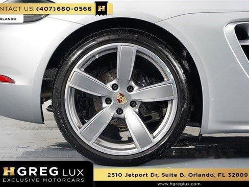 Used 2025 Porsche 718 Cayman RWD image 10