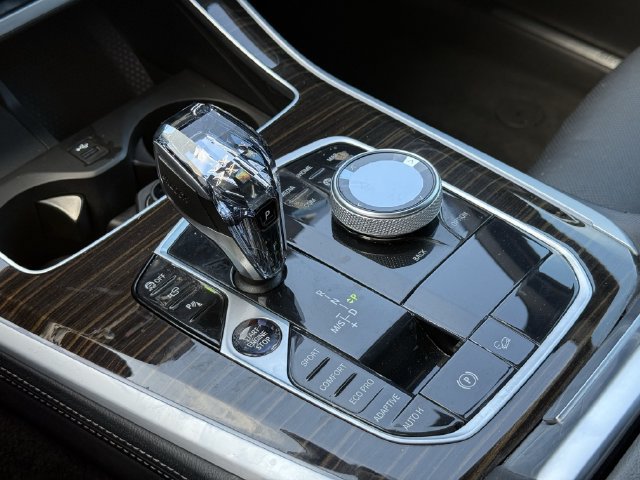 Used 2021 BMW X5 xDrive40i w/ Executive Package 2 AWD/4WD image 19