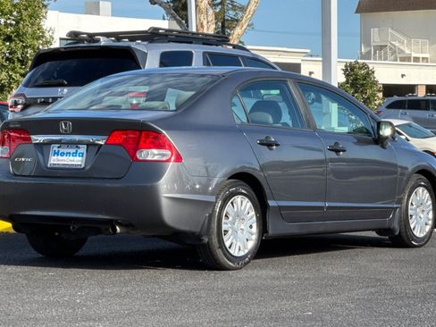 Used 2011 Honda Civic DX-VP image 9