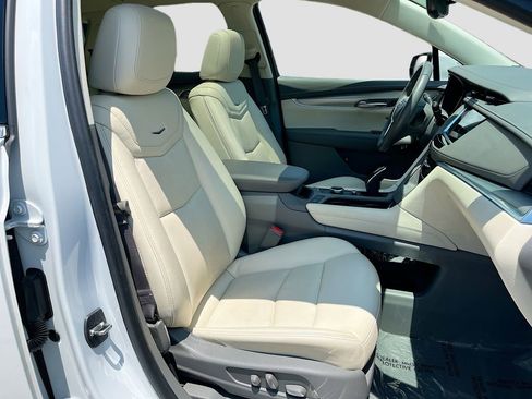 Used 2021 Cadillac XT5 Premium Luxury AWD/4WD image 34