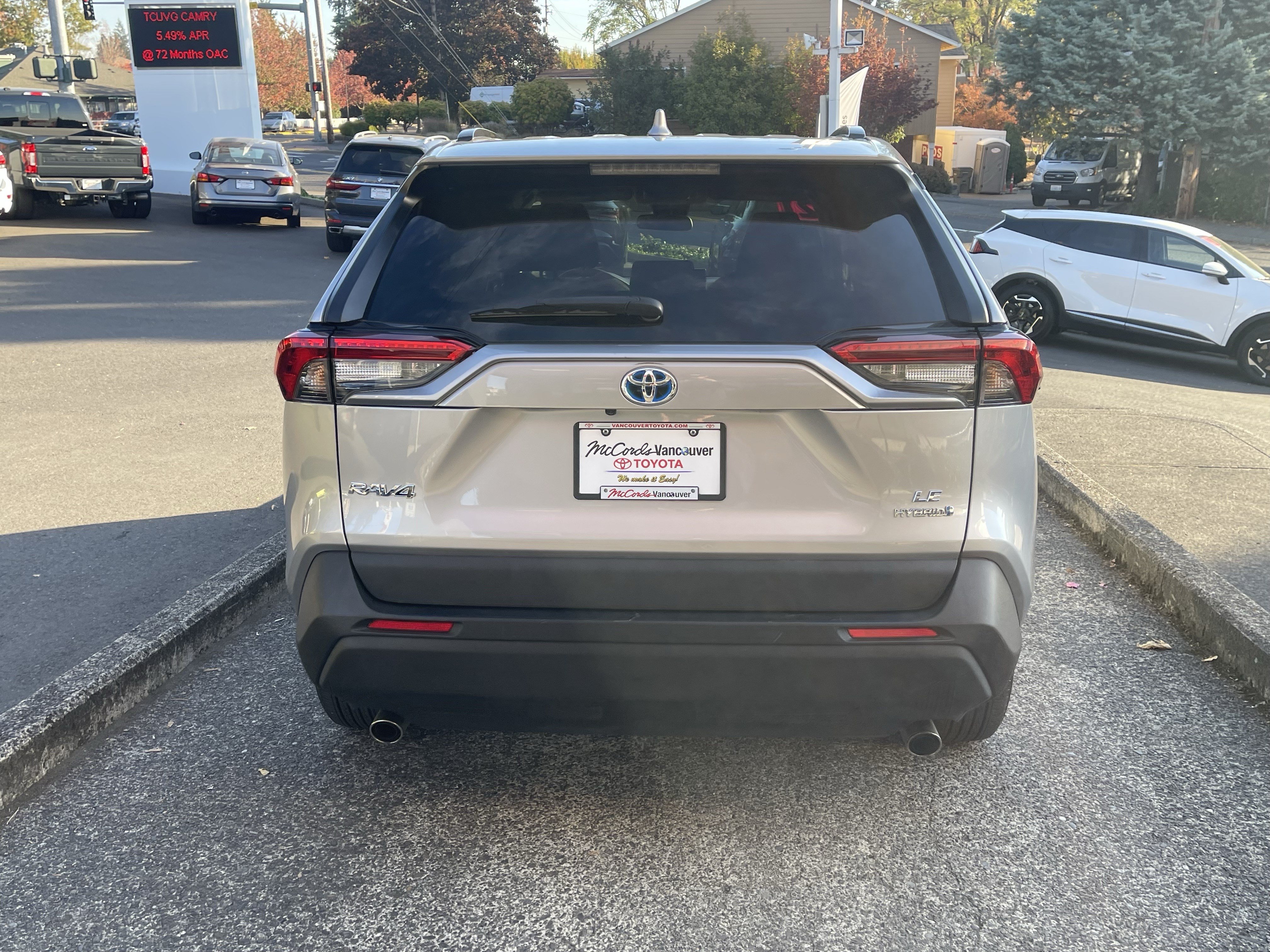 Certified 2021 Toyota RAV4 LE AWD/4WD image 6