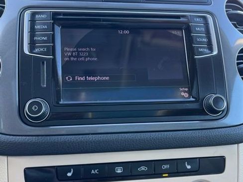 Used 2017 Volkswagen Tiguan Wolfsburg Edition FWD image 40