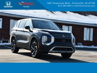 Used 2024 Mitsubishi Outlander SE video 1