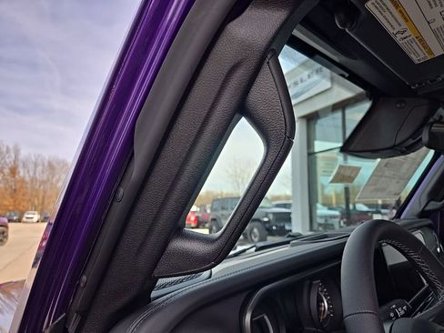 New 2026 Jeep Gladiator Sahara image 45