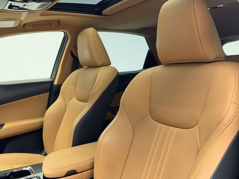 Used 2025 Lexus NX 250 FWD w/ Premium Package image 37