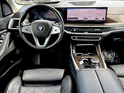 Used 2024 BMW X7 xDrive40i AWD/4WD image 13