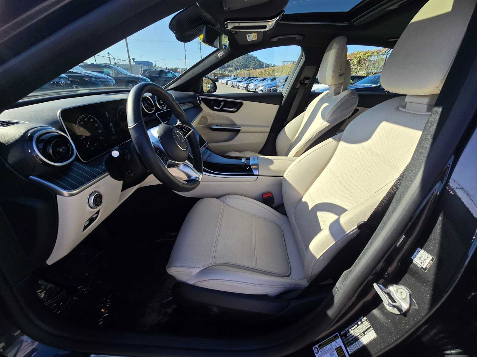 Used 2023 Mercedes-Benz C 300 4MATIC Sedan image 17