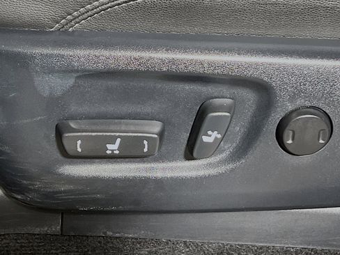 Used 2024 Toyota 4Runner SR5 Premium image 16