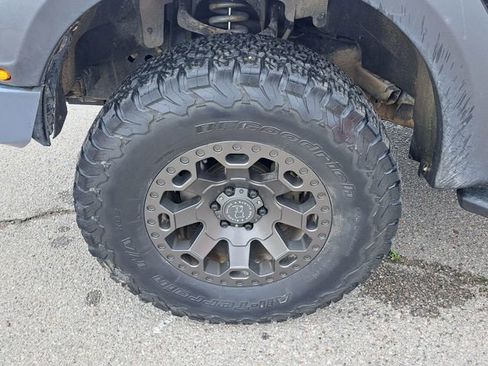 Used 2017 Ford F150 XLT w/ Equipment Group 302A Luxury image 11