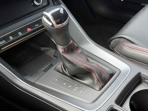 Certified 2025 Audi Q3 2.0T Premium Plus w/ Premium Plus Package image 34