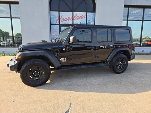 Used 2021 Jeep Wrangler Unlimited Sport AWD/4WD image 5