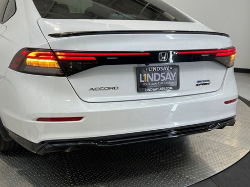 Used 2024 Honda Accord Sport image 8