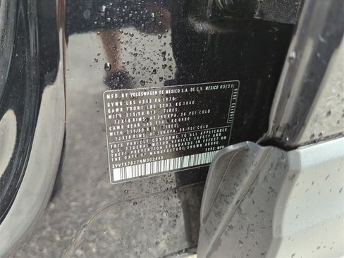 Used 2022 Volkswagen Taos SE w/ Panoramic Sunroof Package image 45