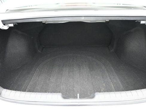 Used 2024 Hyundai Elantra SEL image 18