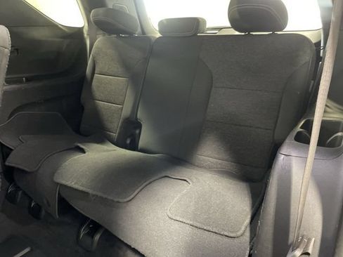 Used 2024 Chevrolet Traverse LT w/ Enhanced Driving Package FWD image 24