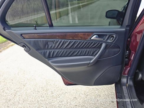 Used 2003 Mercedes-Benz C 320 4MATIC Sedan image 17