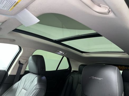 Used 2023 Buick Envision Avenir FWD image 24
