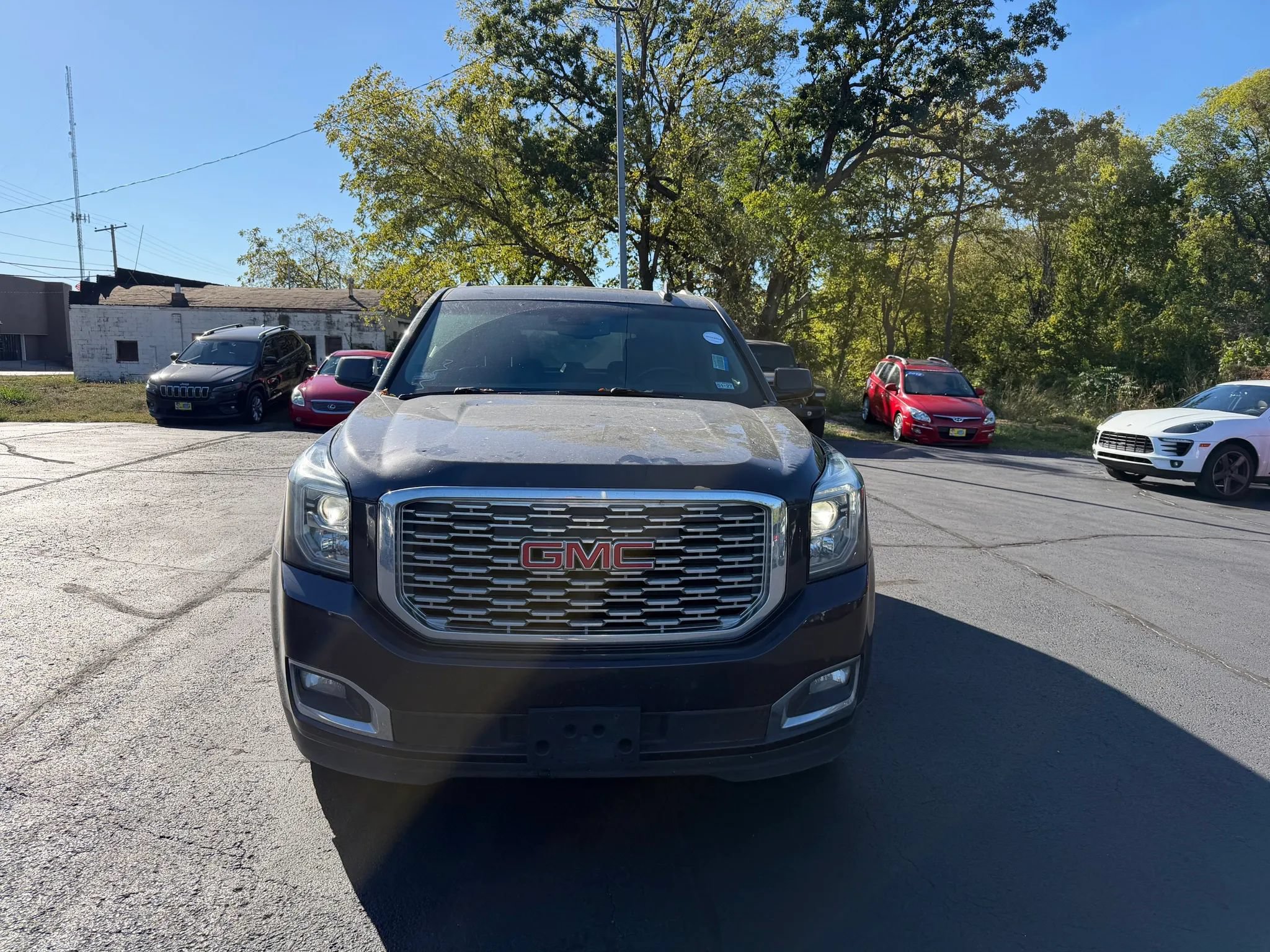 Used 2018 GMC Yukon Denali w/ Open Road Package AWD/4WD image 2